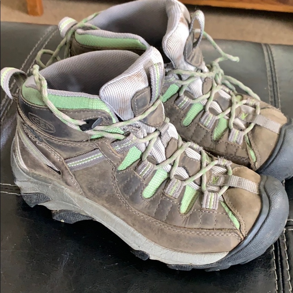 Hiking shoes